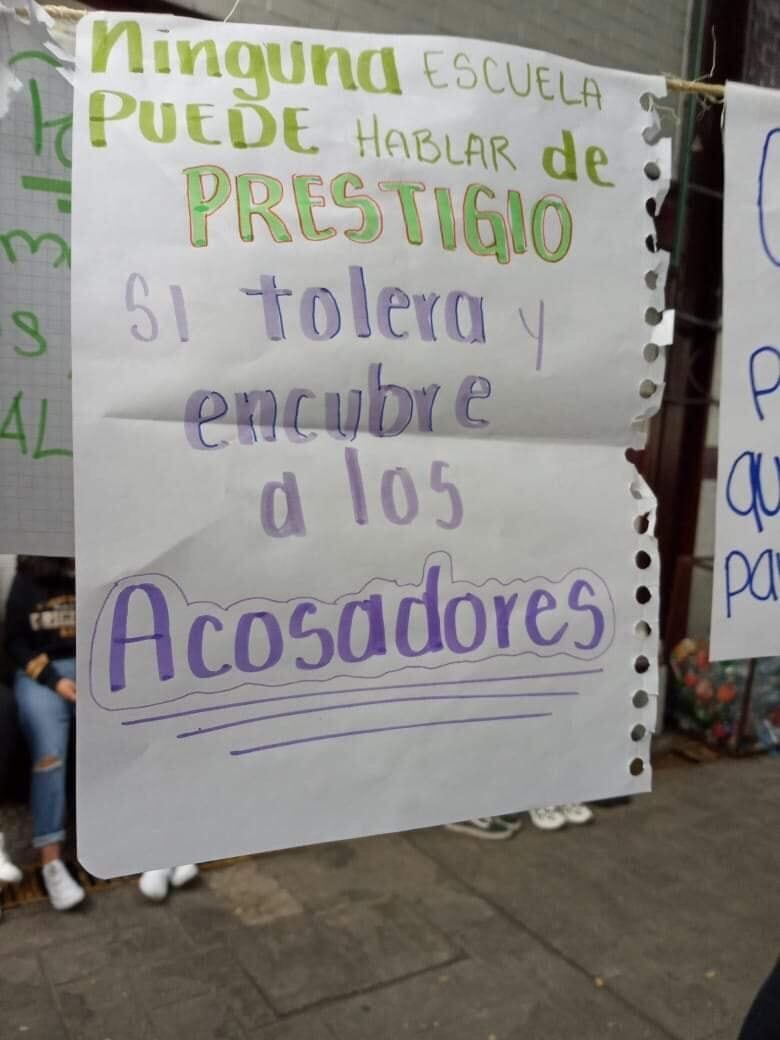 Tendedero de denuncias.