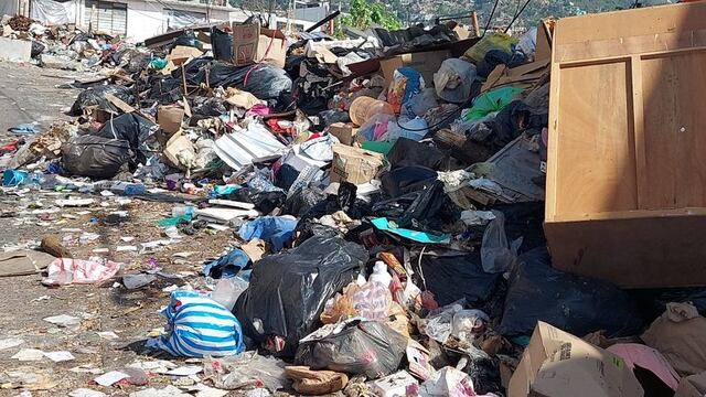 Vecinos de Acapulco reclaman limpieza en colonias alejadas de zona turística