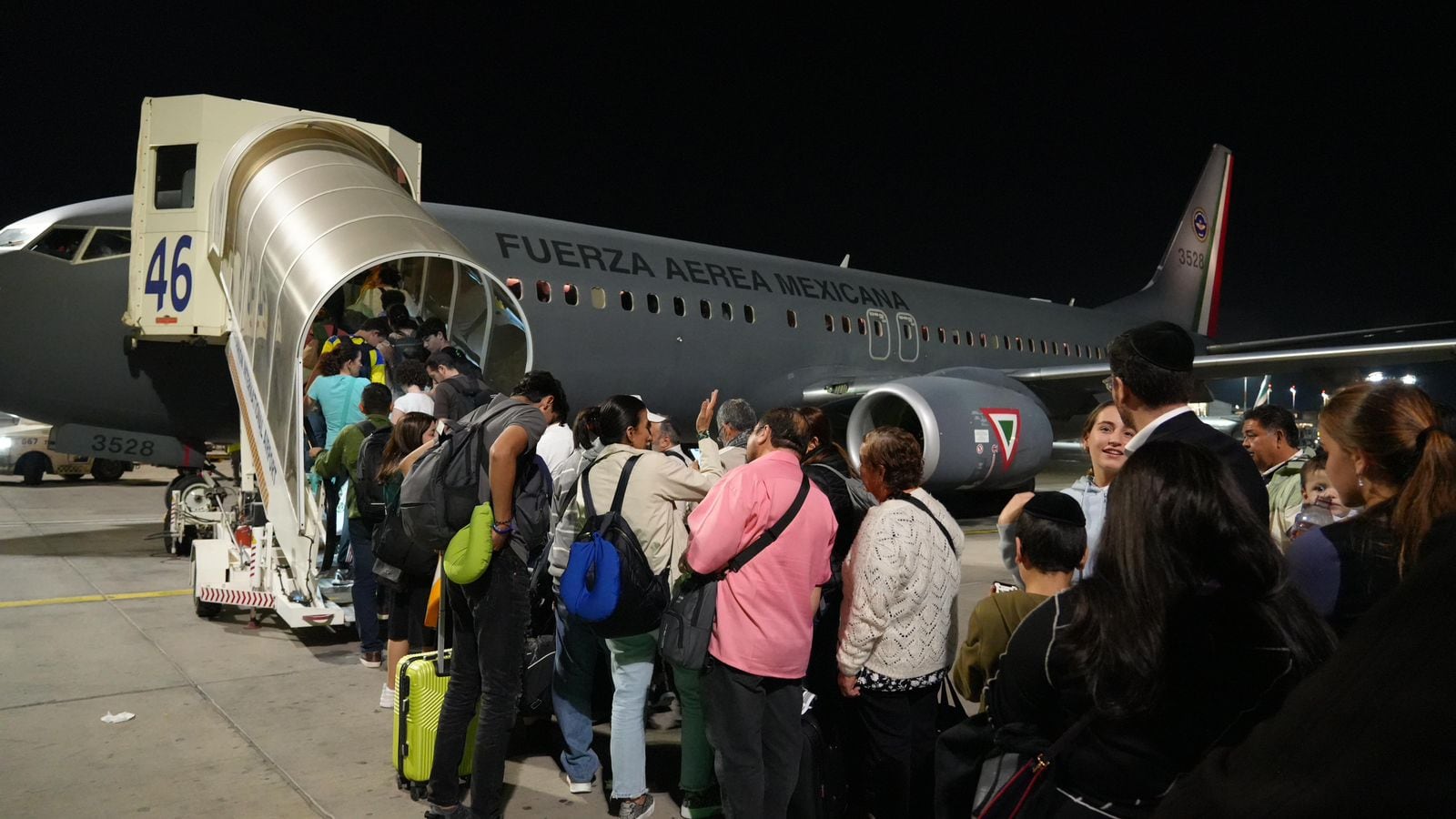 Vuelven ambos aviones de Sedena con mexicanos de Israel