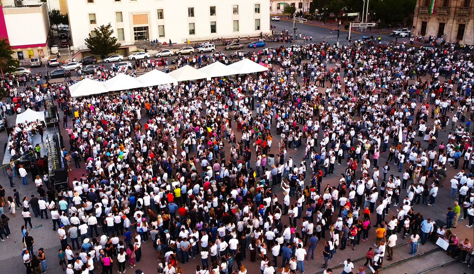 Manifestación en Plaza del Ángel en Chihuahua