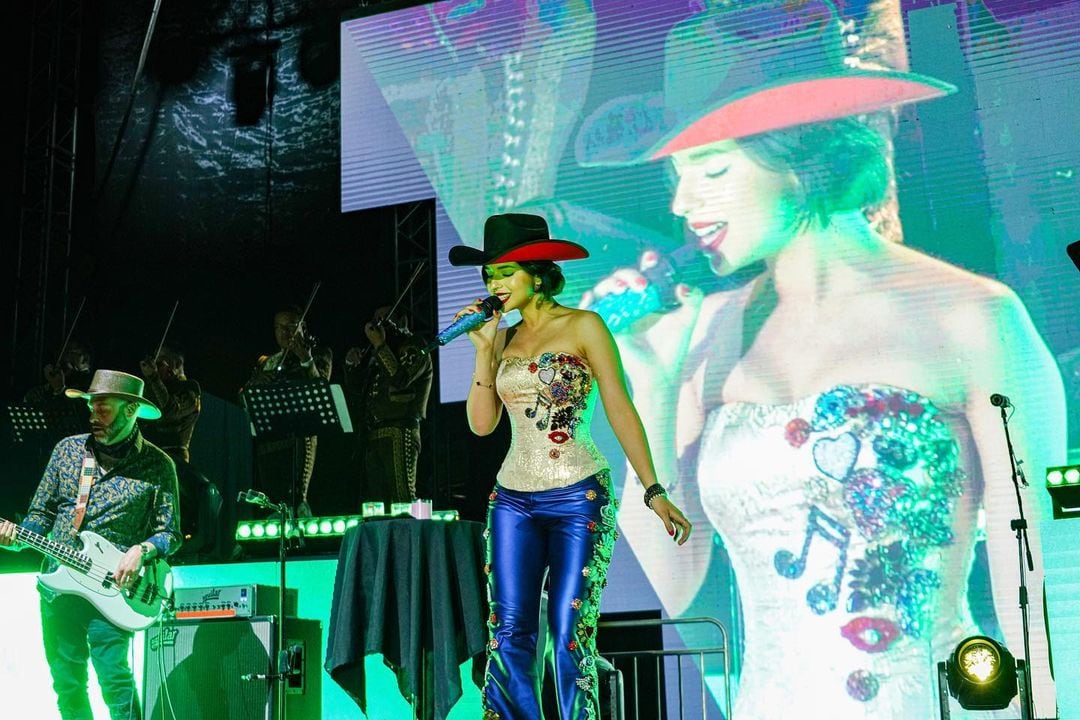 Ángela Aguilar en la Feria Cultural de Zacatecas