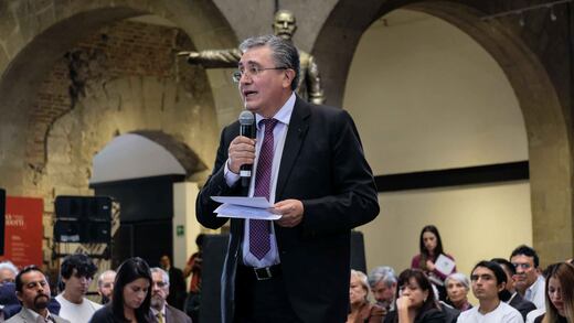 CNDH no busca dañar gobiernos sino defender víctimas: Luis Raúl González Pérez