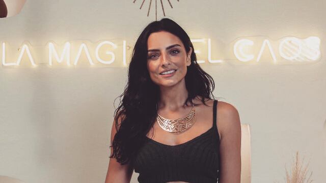 Aislinn Derbez