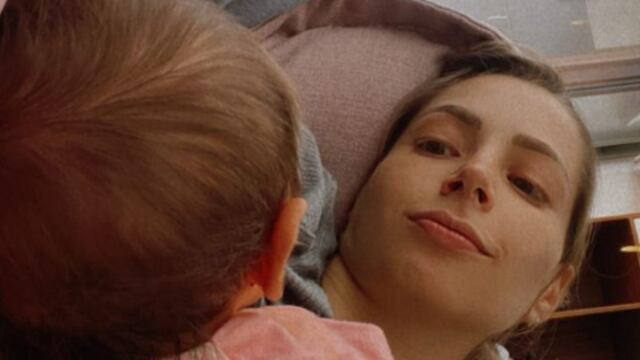 YosStop junto a su bebé Amyra