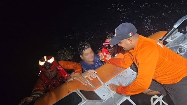 Secretaría de Marina rescata a 4 tripulantes de avioneta que aterrizó de emergencia en Baja California Sur