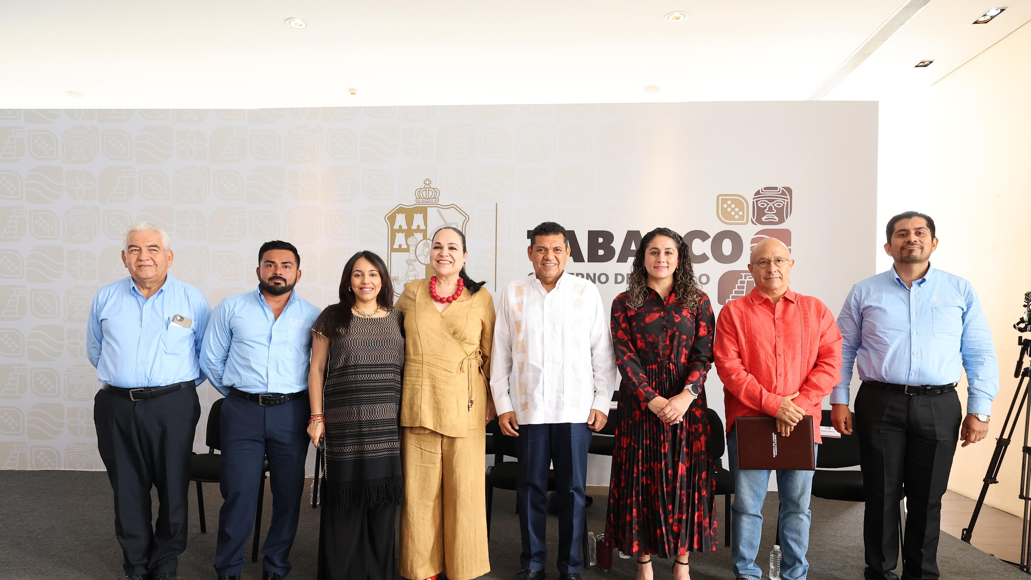 Javier May presenta proyecto de Villa Universitaria en beneficio de 148 estudiantes