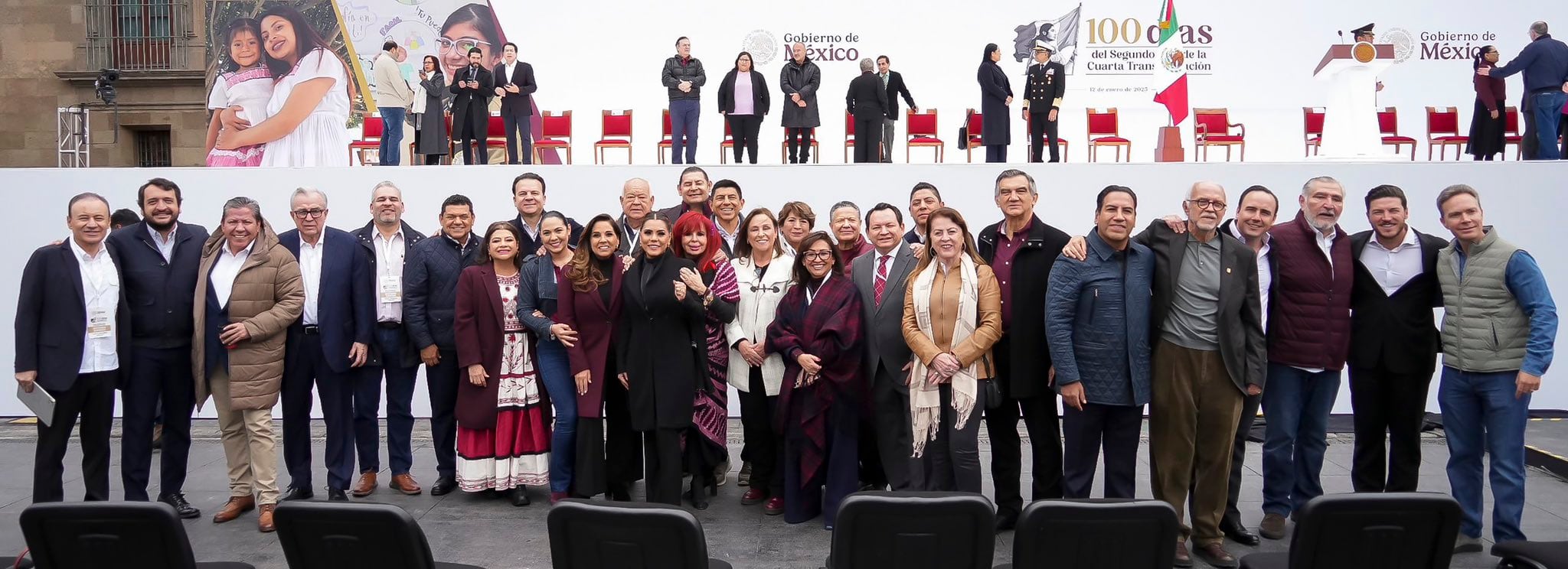 Delfina Gómez acompaña a Claudia Sheinbaum en informe de 100 días de gobierno