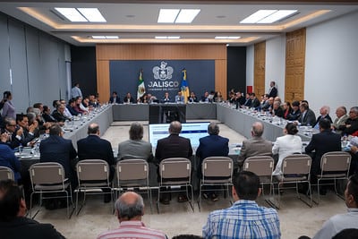 Pablo Lemus reúne a especialistas para mejorar la calidad del agua en Jalisco