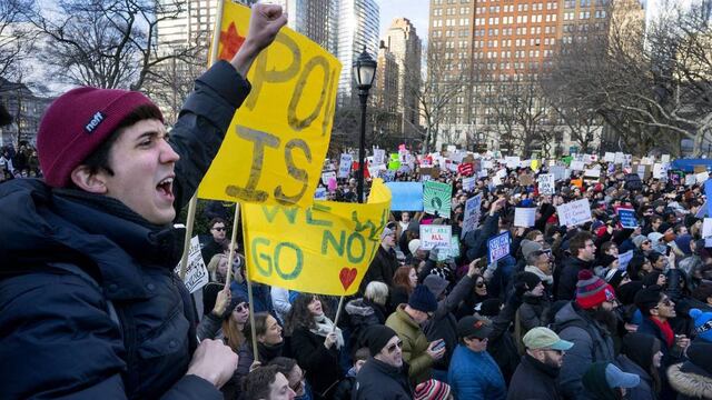 Protesta de migrantes en EU. Batalla por permanecer.