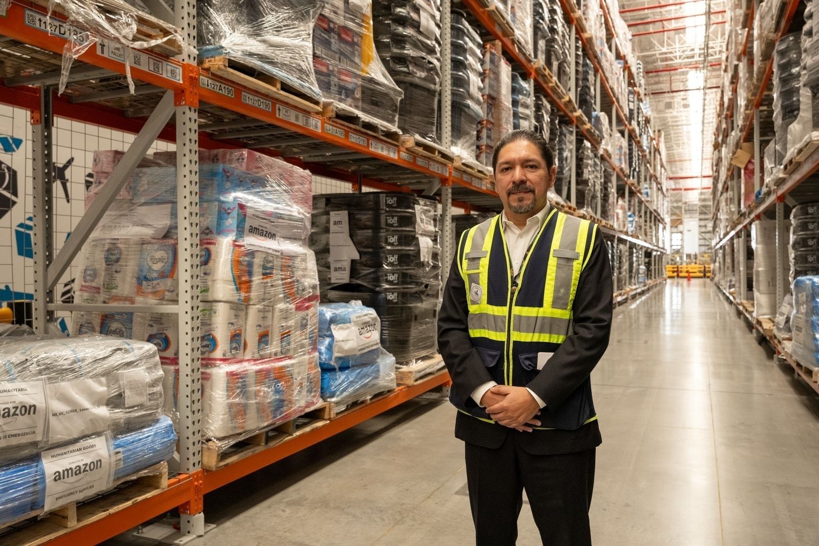 Diego Méndez de la Luz, director de operaciones de Amazon México, en la apertura del centro de apoyo a desastres de Amazon en México