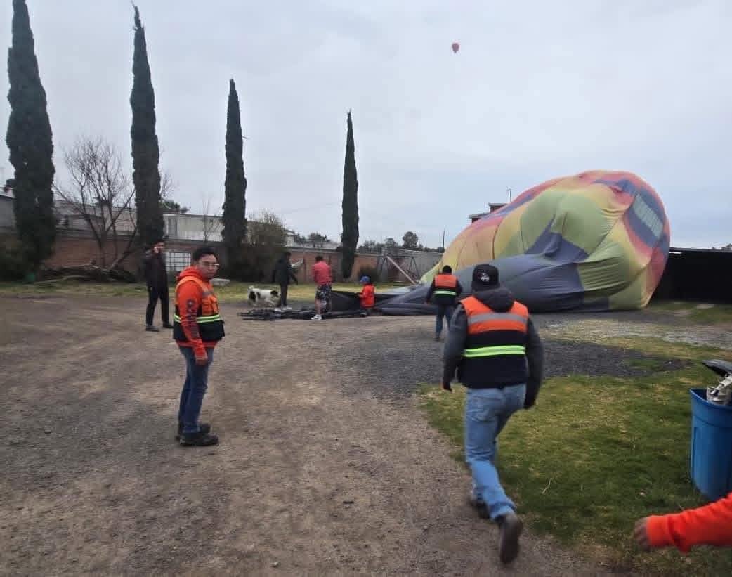 Teotihuacán: globo aerostático aterriza de emergencia en una vivienda