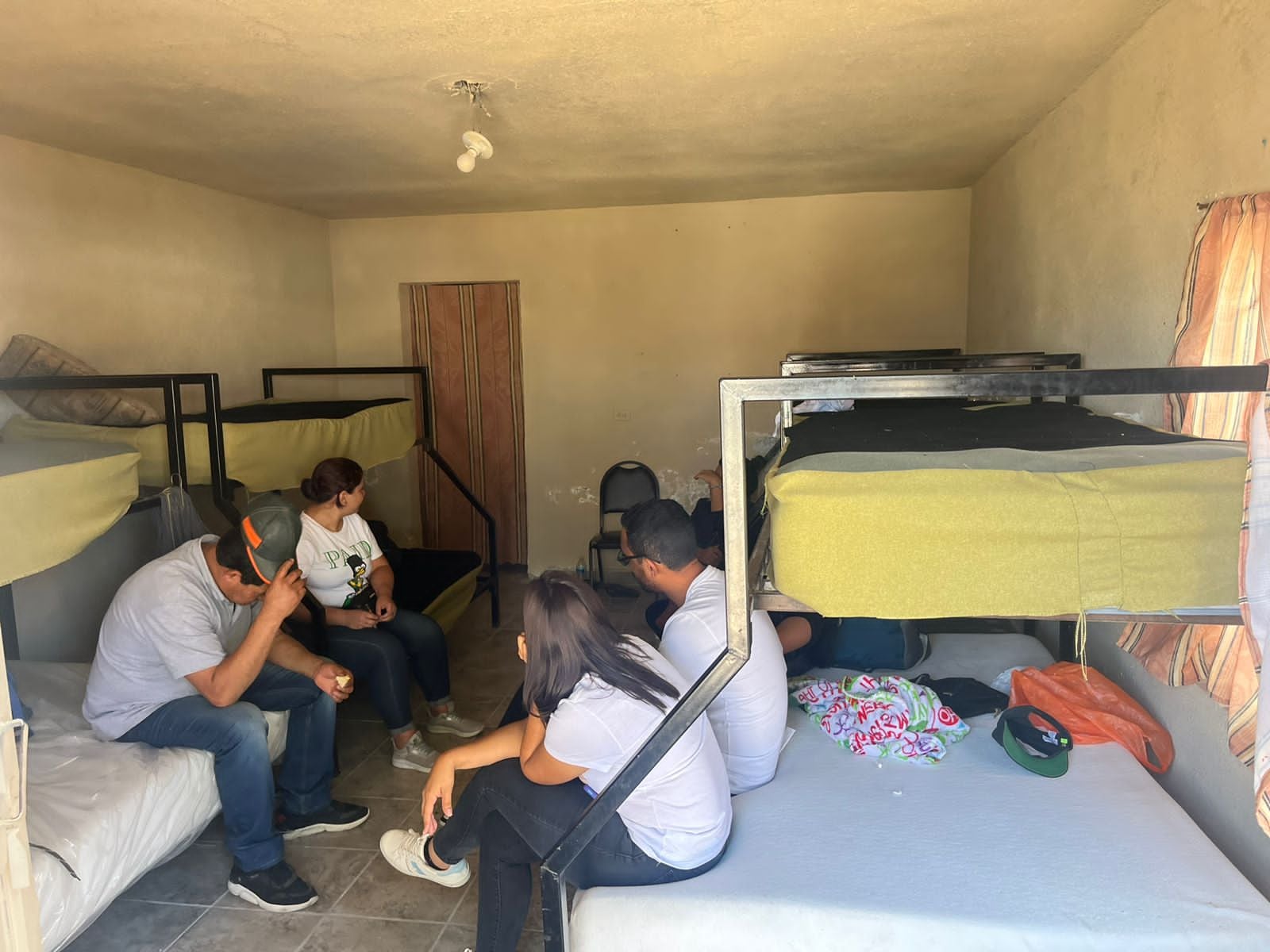 63 migrantes fueron encontrados en "buenas" condiciones de salud