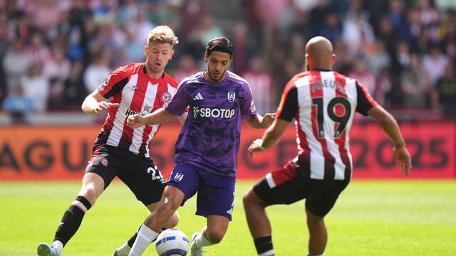 Raúl Jiménez anotó su segundo gol de manera consecutiva con el Fulham.