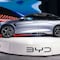 BYD compite en el mercado de vehículos eléctricos inteligentes y baja sus precios