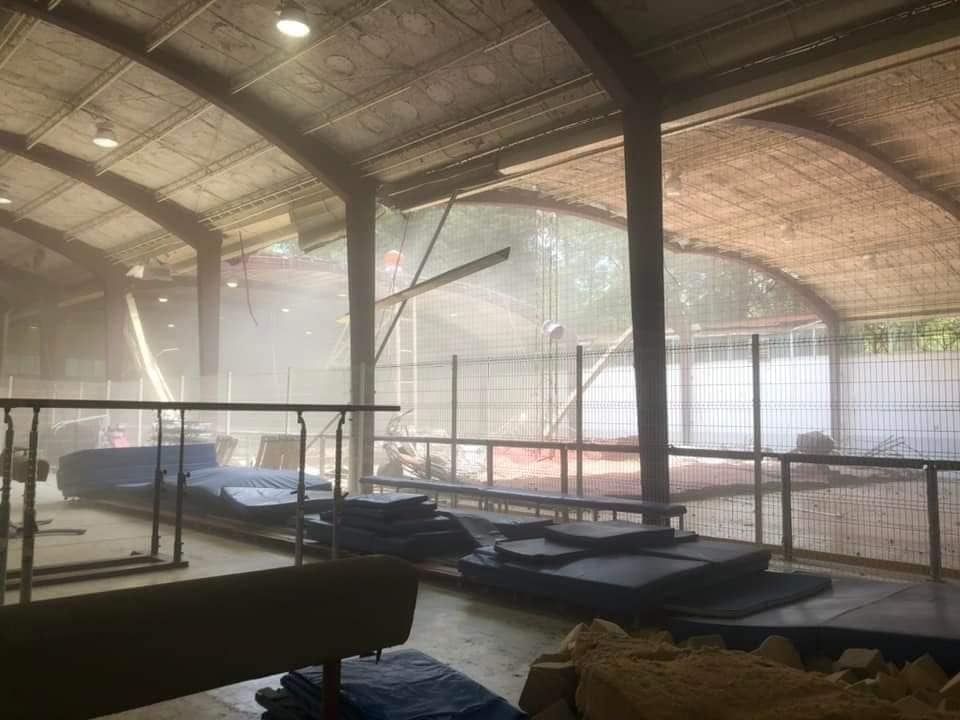 Gimnasio del IPN tras desplome del techo