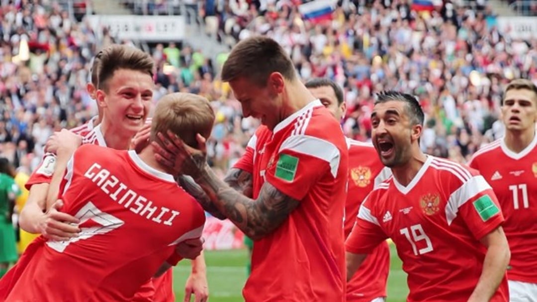 Rusia regresa a una competencia de la FIFA después de cuatro años