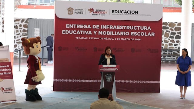 Delfina Gómez impulsa escuelas dignas y sostenibles en Tecámac con Rosi Wong.