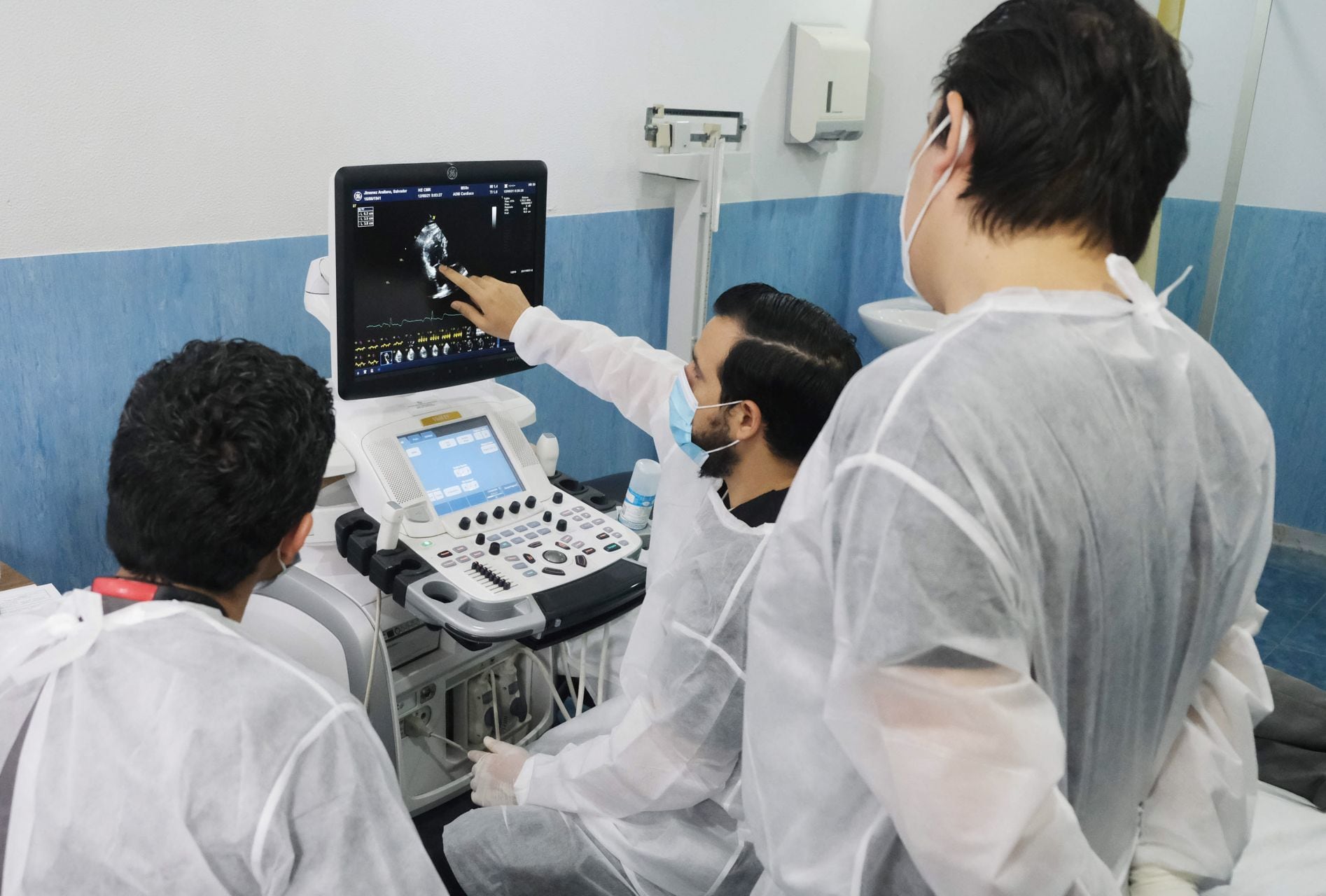 Beca Carlos Slim para médicos especialistas.