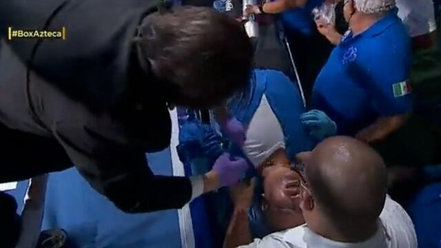 El réferi fue atendido tras haber recibido un golpe en el pecho