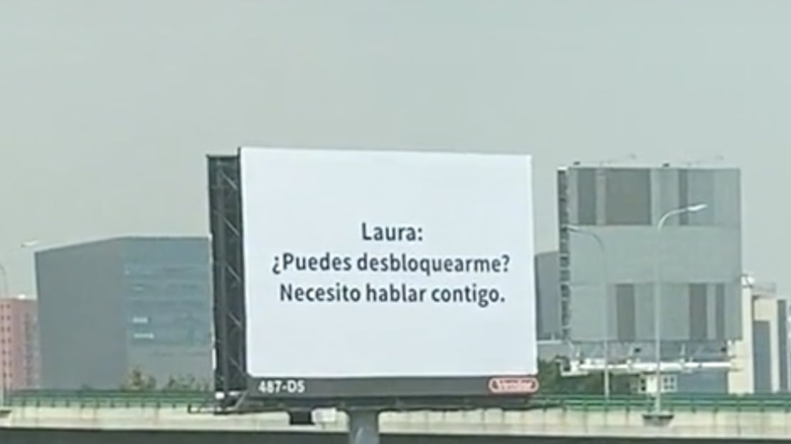 Espectaculares para Laura sí eran publicidad; te decimos de quién es el falso chisme