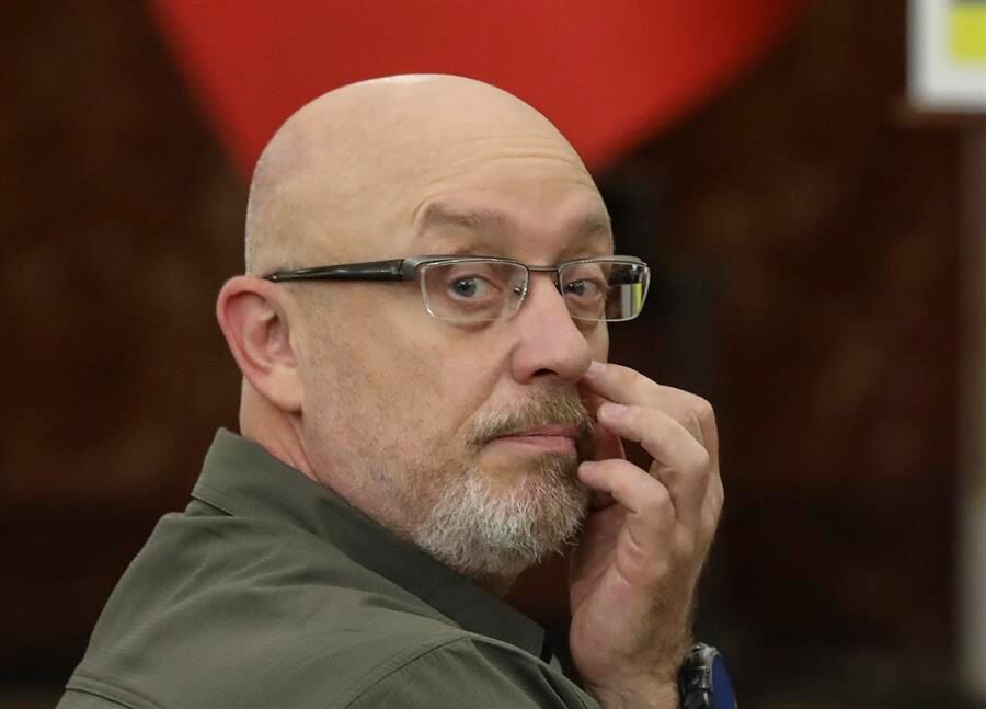 Ministro de Defensa de Ucrania es acusado de corrupción