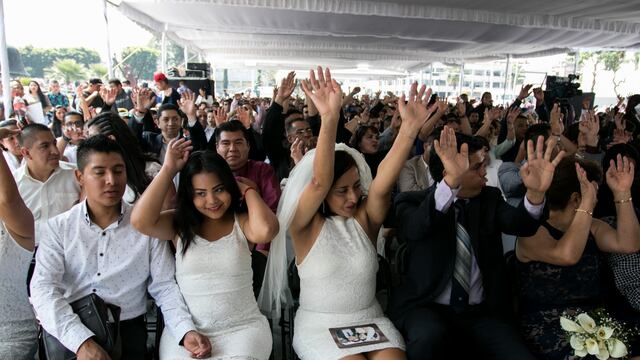Bodas colectivas.