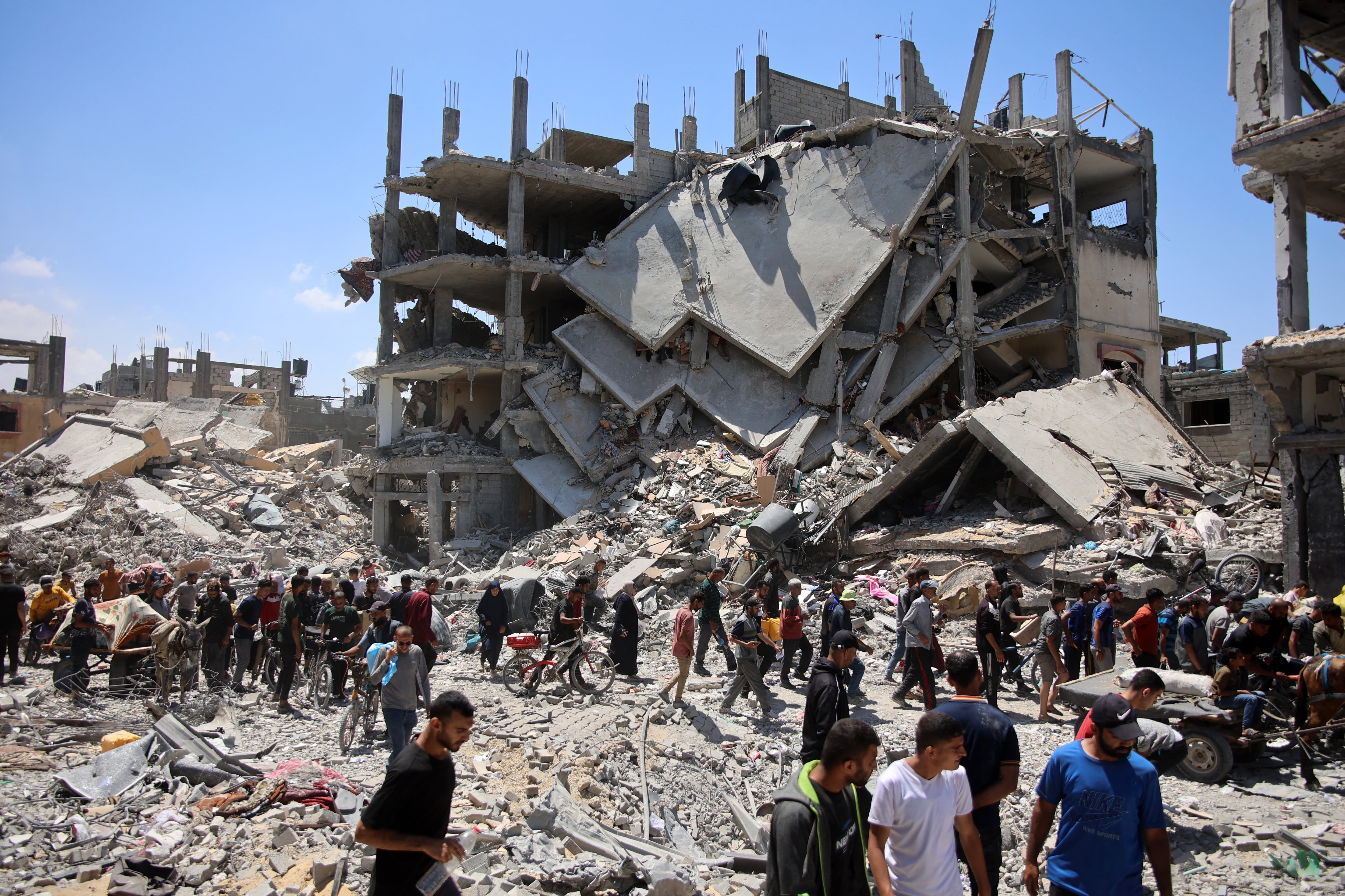 Bombardeos en campo de refugiados de Jabalia, al norte de Gaza