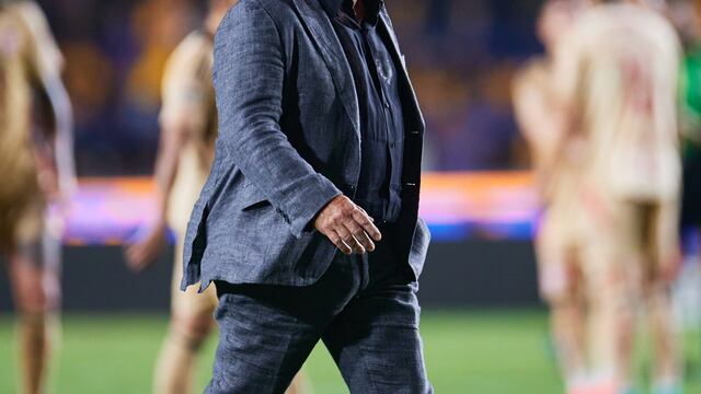 DT de Selección Nacional cepilla a un futbolista por aceptar oferta bde Arabia Saudita