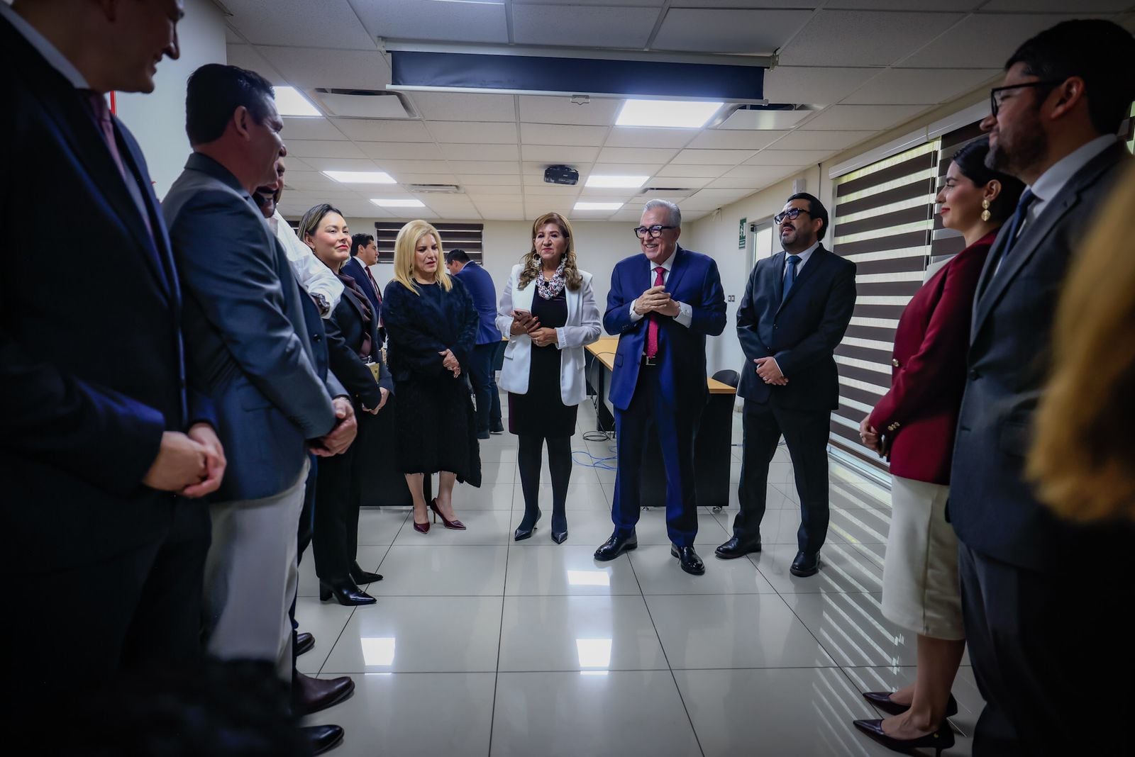 Ruben Rocha se reúne con diputados para informar sobre su Cuarto Informe de Gobierno.