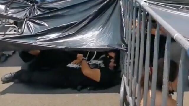 Corrales para entrar a ver 'The Killers'