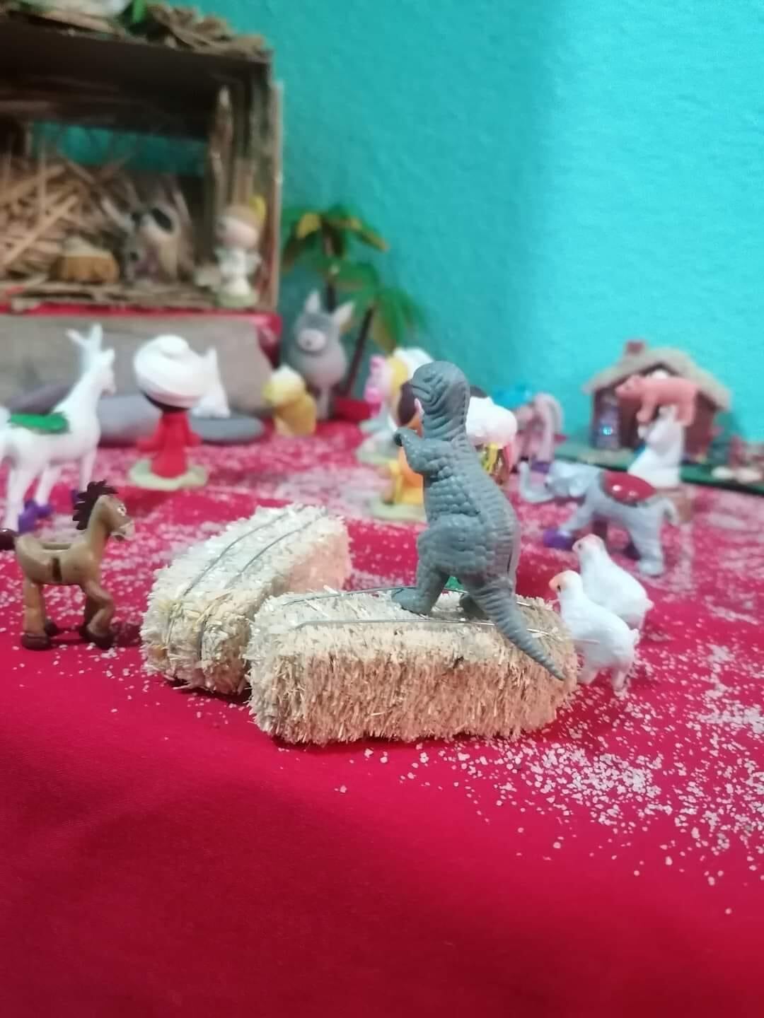 Memes de dinosaurios en Navidad