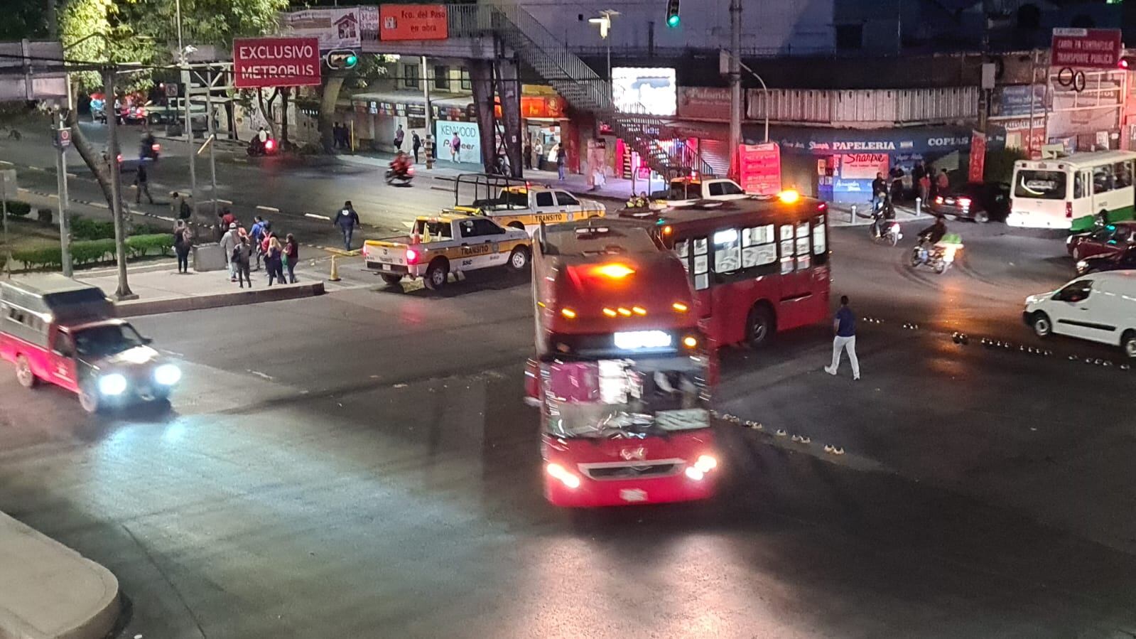 Se manifiestan por Melany Alcántara y Metrobús se ve afectado
