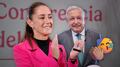 Sheinbaum felicita a AMLO con aplausos durante la mañanera por su cumpleaños