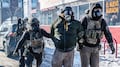 ICE planea equipar a sus agentes con guantes que pueden dar descargas eléctricas