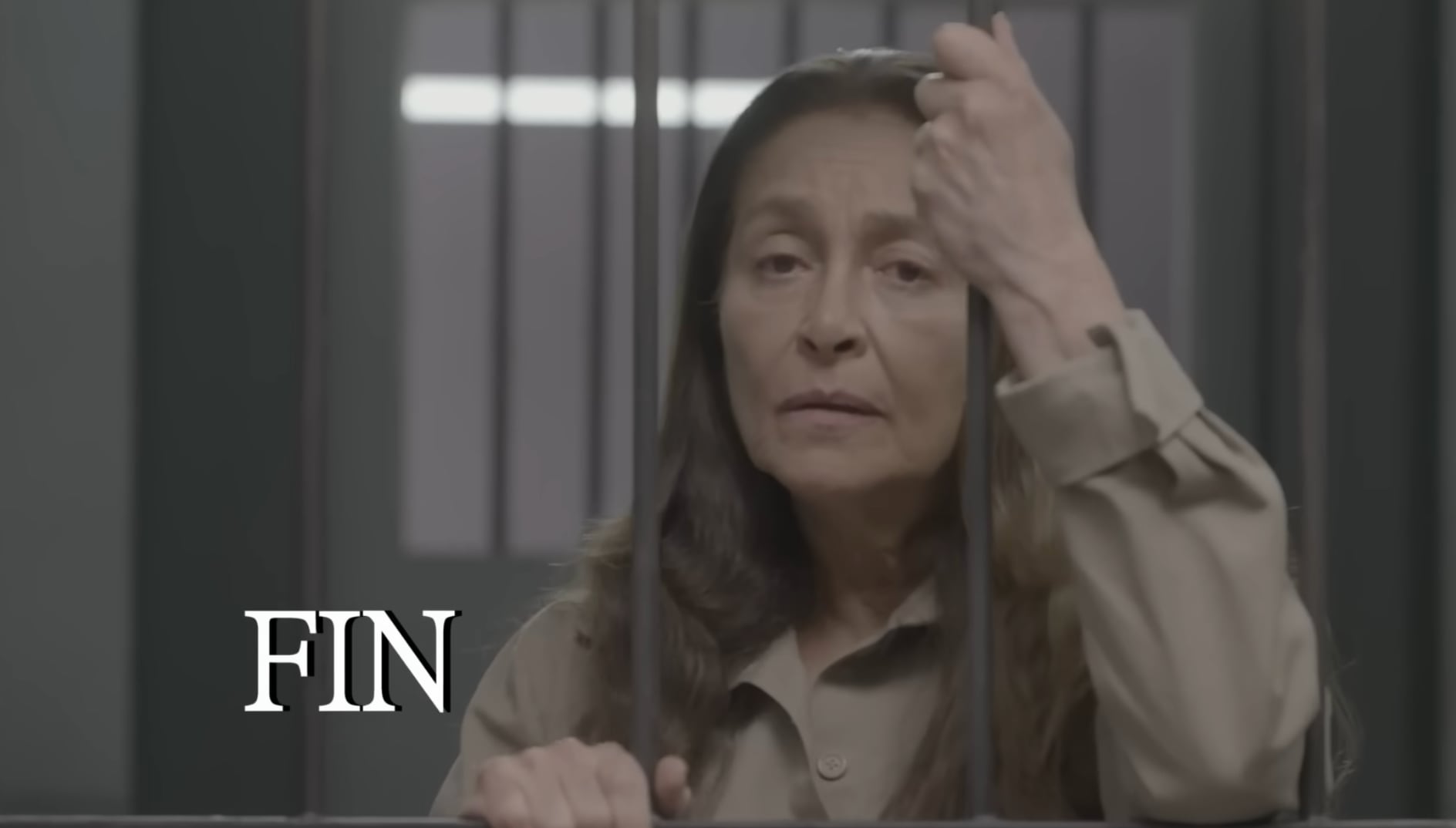 Final de la telenovela Amor Amargo con la villana Daniela Romo en la cárcel