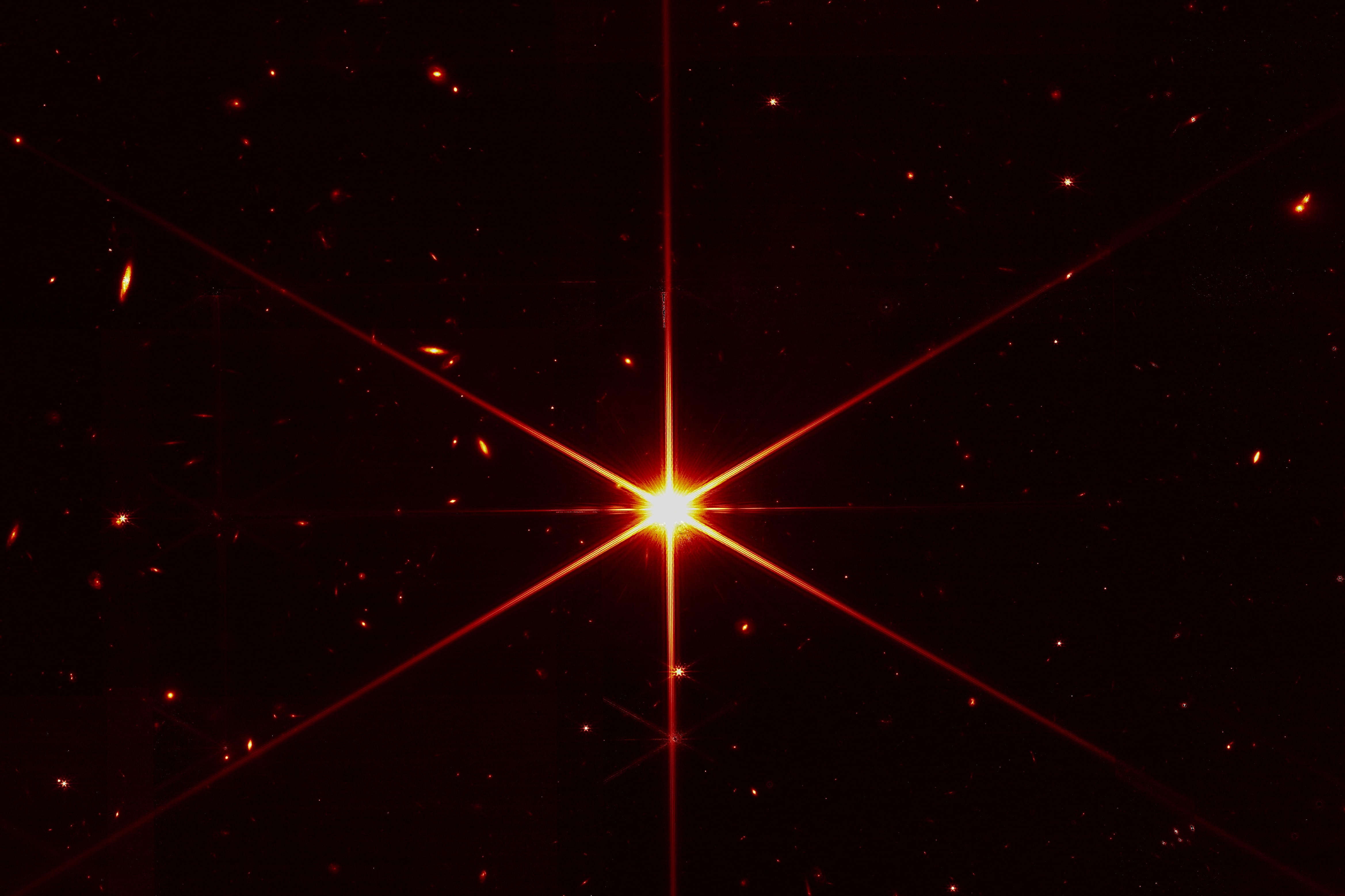 Estrella 2MASS J17554042+6551277 tomada por el telescopio James Webb (NASA/STScI via AP)