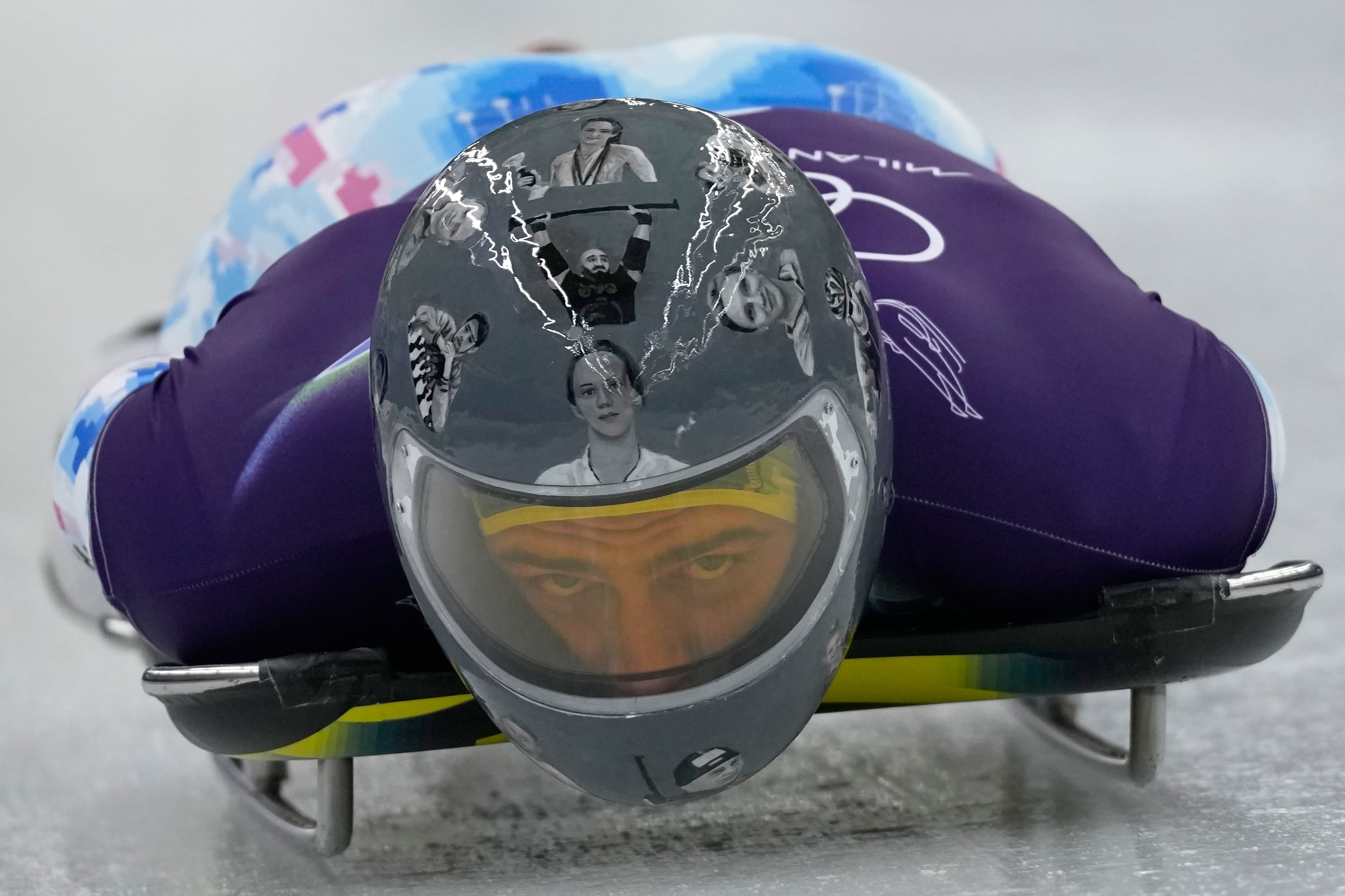 El ucraniano Vladyslav Heraskevych sale en su sesión de entrenamiento del skeleton en los Juegos Olímpicos deInvierno 2026 el miércoles 11 de febrero del 2026. (AP Foto/Aijaz Rahi)