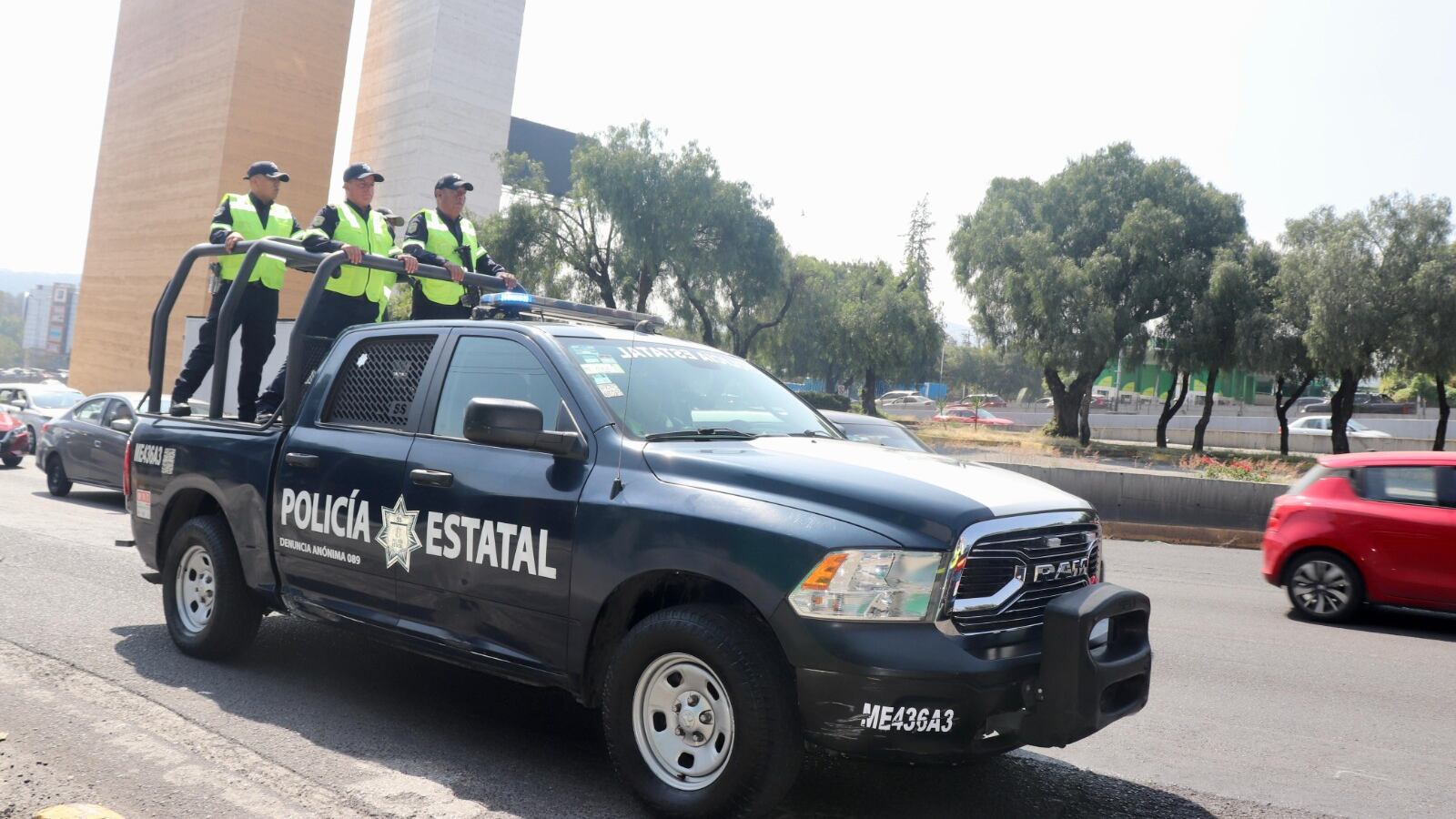 Gobierno de Edomex despliega operativo aéreo para vigilar 500 centros comerciales durante el Buen Fin 2024