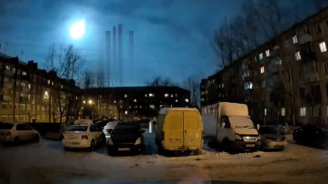 Un meteorito pasó por Rusia, además de impactar causó reacciones en el país.
