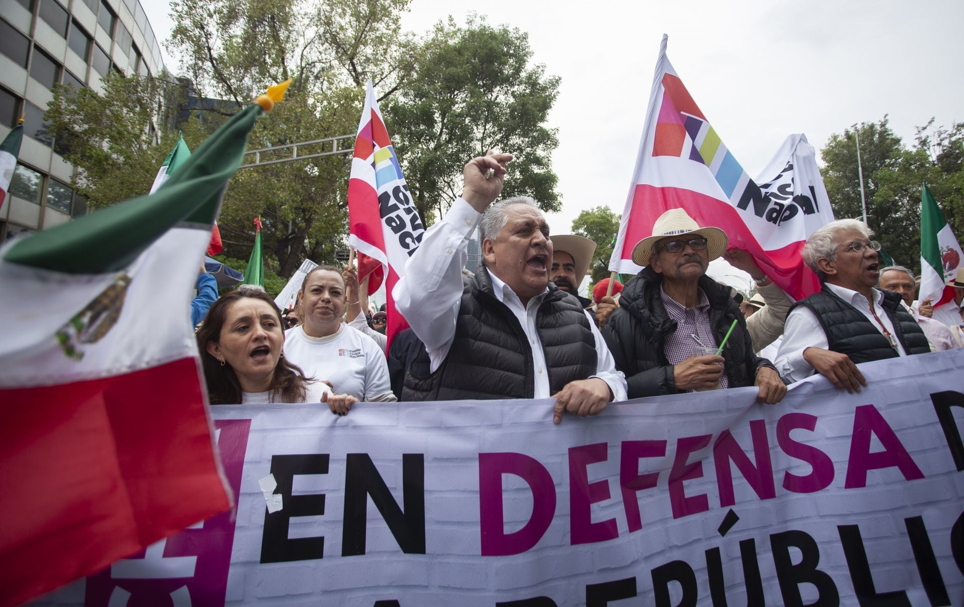 Frente Cívico Nacional, nuevo partido político respaldado por Claudio X. González