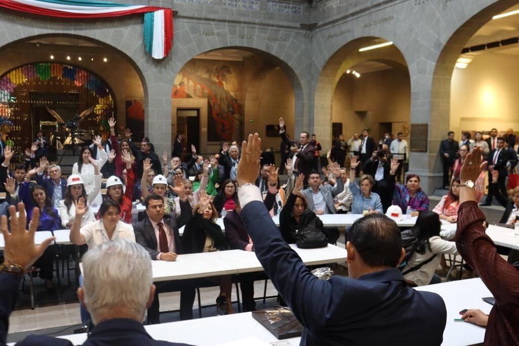 En la madrugada, en la Cámara de Senadores se aprobó la desaparición de 3 organismos.