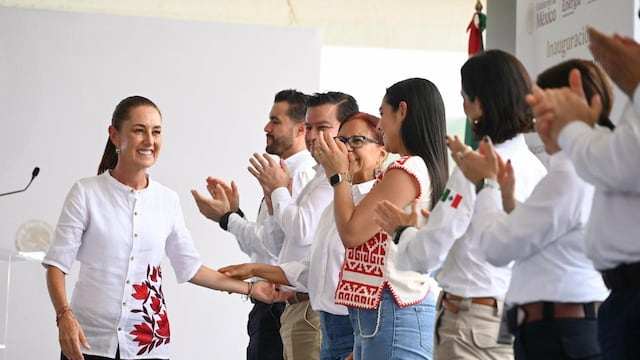 Claudia Sheinbaum inaugura central de ciclo combinado de CFE en Colima