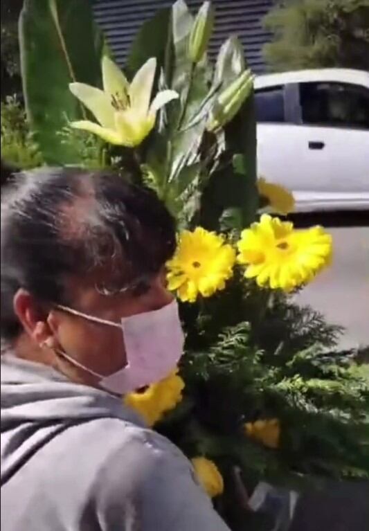 La confunden con fan de Vicente Fernández
