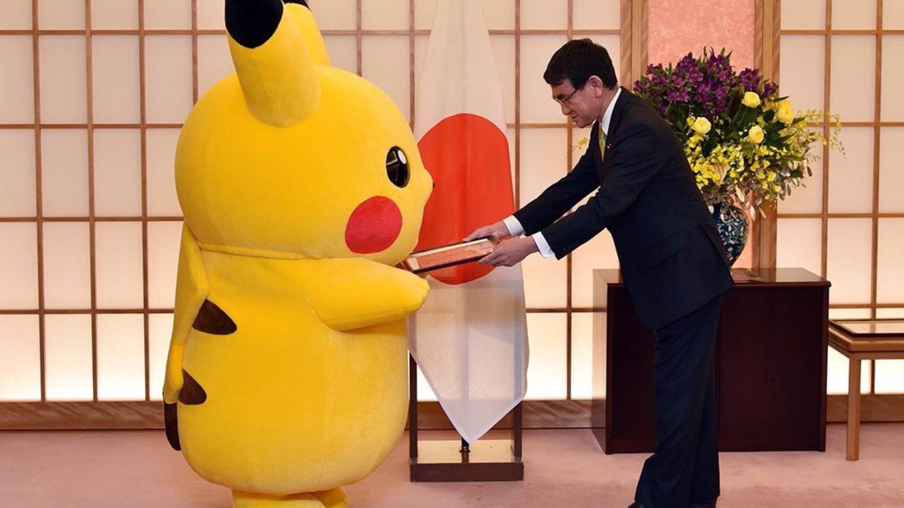 Pikachu Embajador