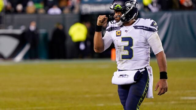 Russell Wilson celebra el triunfo de los Seahawks