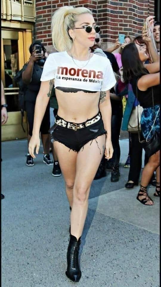 Se ha difundido una supuesta foto de Lady Gaga usando una playera de MORENA