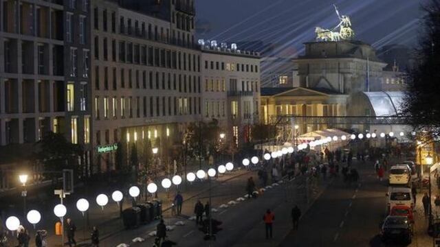 <span>Los globos serán liberados <span>en un acto que recordará de manera simbólica la apertura de las primeros pasos fronterizos del muro.</span></span>