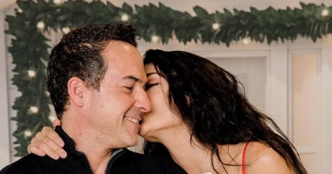 Carlos Calderón y Vanessa Lyon