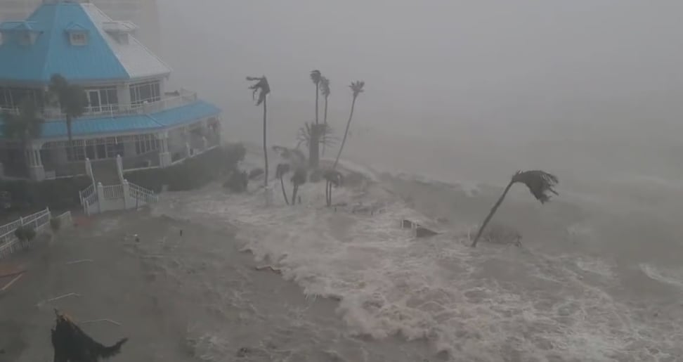 Huracán Ian hace que familias evacuen sus hogares y se resguarden en hoteles