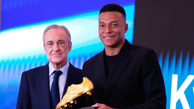 Florentino Pérez llena de elogios a Mbappé y lo pone a la altura de Hugo Sánchez y Cristiano Ronaldo